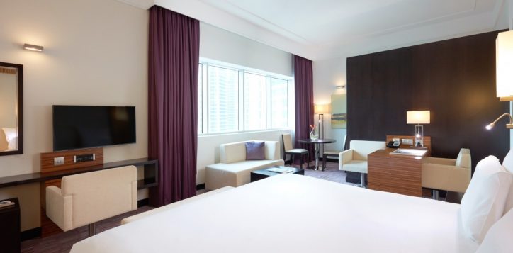 deluxe_room_pullman_jlt-2