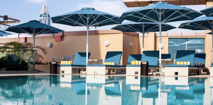 pool_08-2