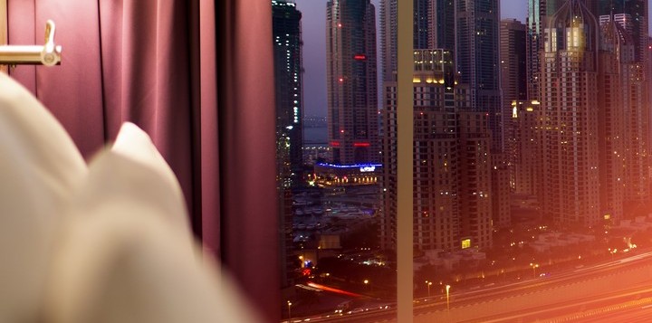 room-with-nigt-view-2