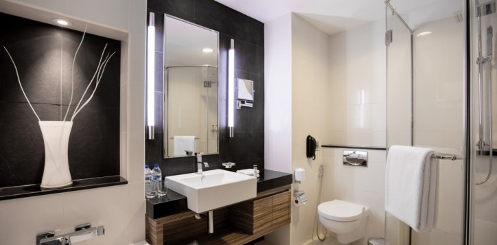 bathrooms_00-2